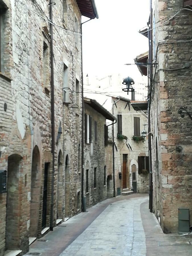 Canto XI Assisi Exterior foto